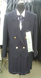 伊勢原高校 女子制服
